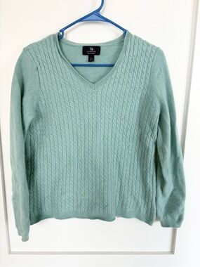Lands’ End 100% Cashmere sweater size L